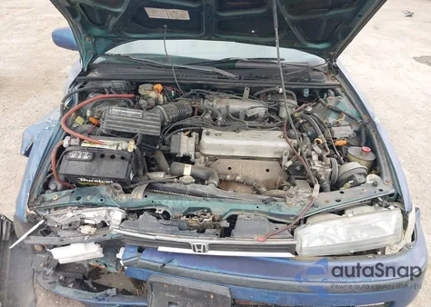 1993 Honda Accord Ex z USA, uszkodzony, nr VIN 1HGCB7674PA025932